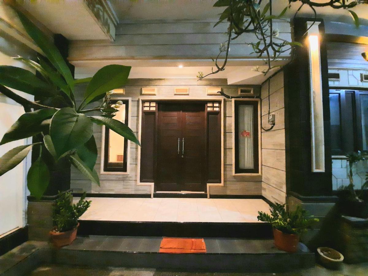 Ganggas Homestay Jimbaran Dış mekan fotoğraf